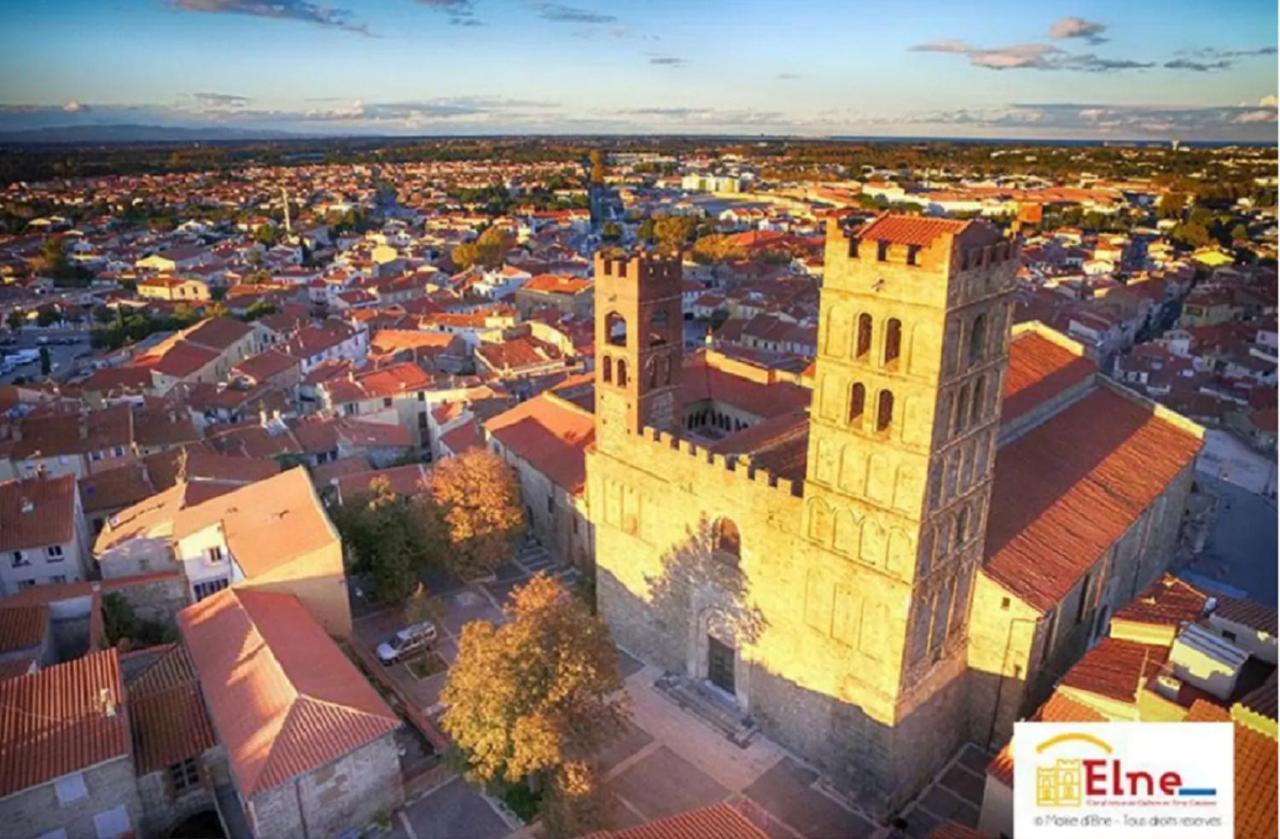 Maison Au Pied De La Cathedrale เอลน์ ภายนอก รูปภาพ