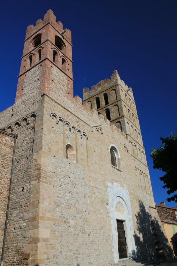 Maison Au Pied De La Cathedrale เอลน์ ภายนอก รูปภาพ